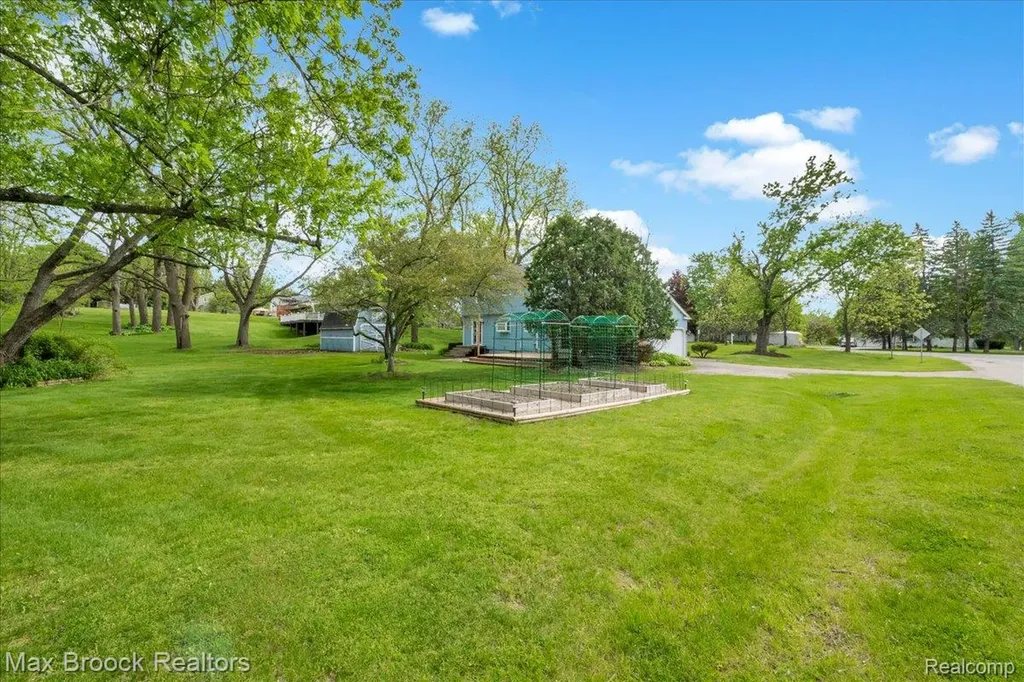 9580 Andersonville Road Independence Charter Township MI 48346