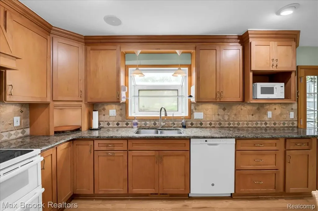 9580 Andersonville Road Independence Charter Township MI 48346