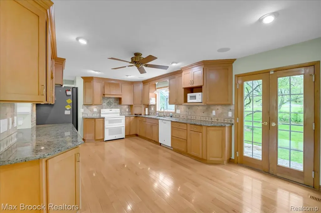 9580 Andersonville Road Independence Charter Township MI 48346