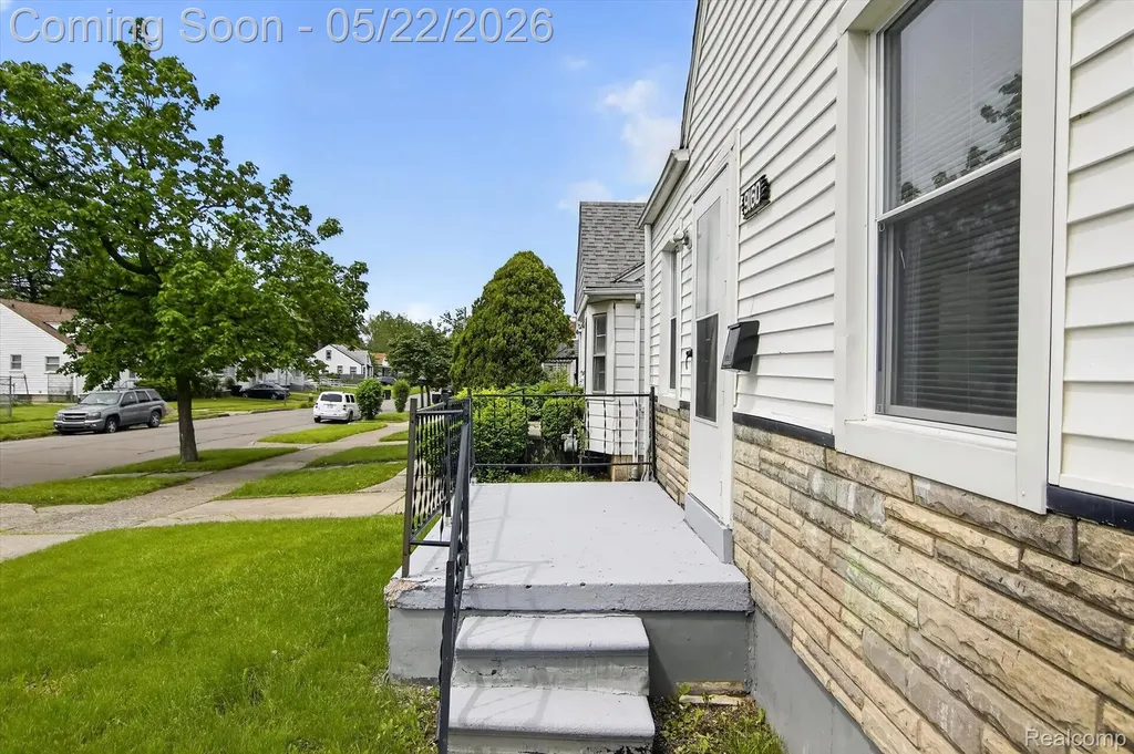 9160 Winthrop Street Detroit City MI 48228