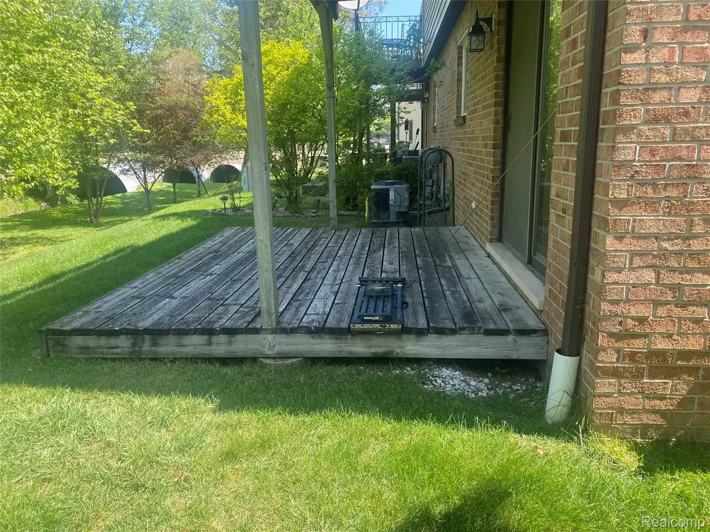 38175 Carolon Boulevard Westland City MI 48185