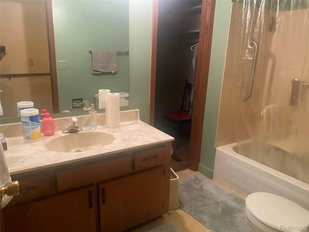 38175 Carolon Boulevard Westland City MI 48185