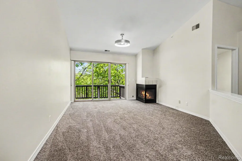 41535 Copper Creek Drive Canton Charter Township MI 48187