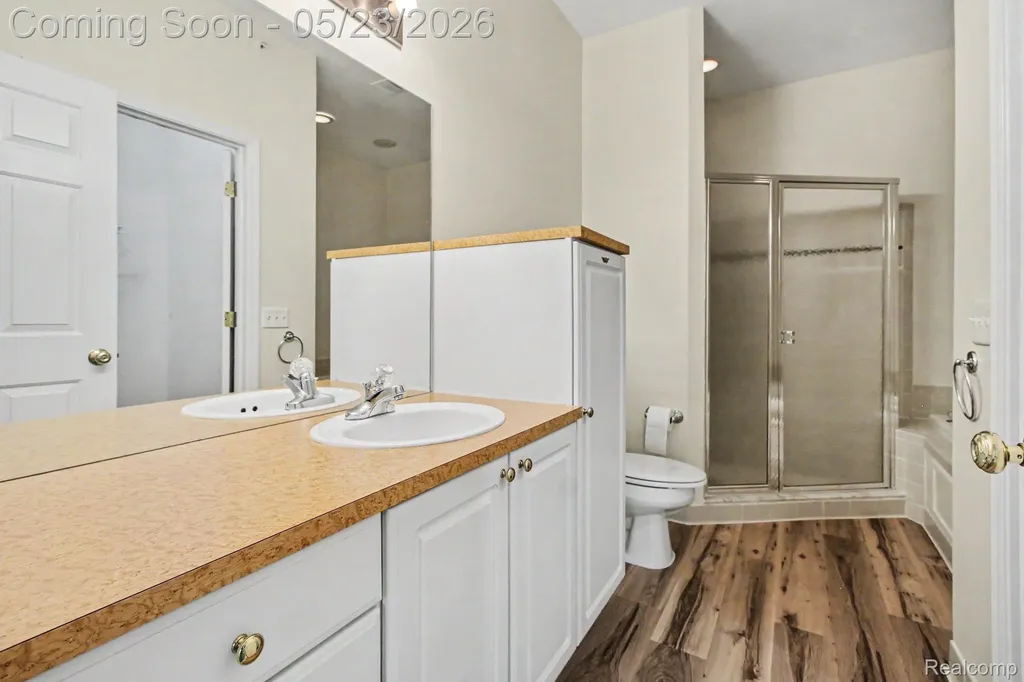41535 Copper Creek Drive Canton Charter Township MI 48187