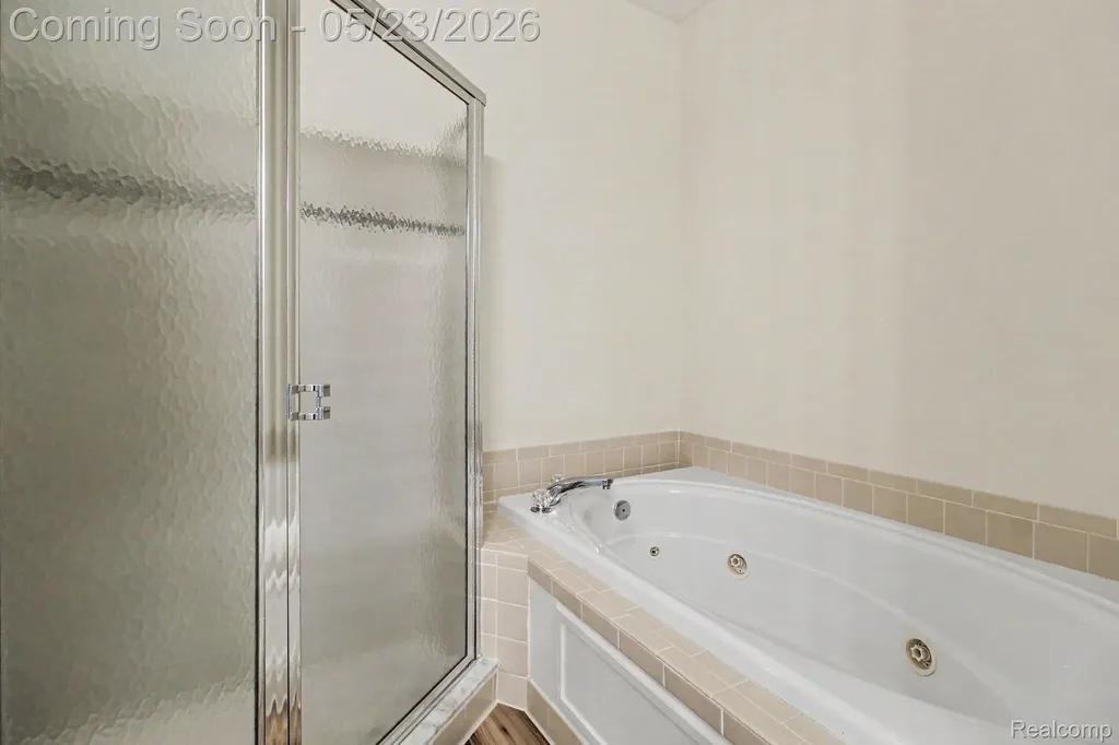 41535 Copper Creek Drive Canton Charter Township MI 48187