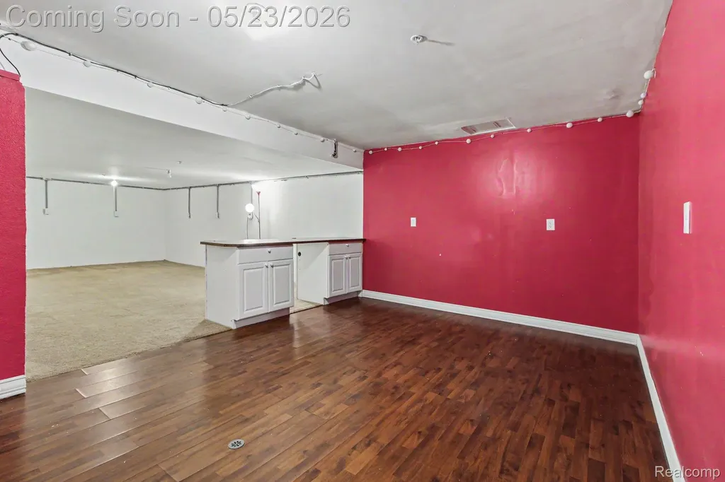 41535 Copper Creek Drive Canton Charter Township MI 48187