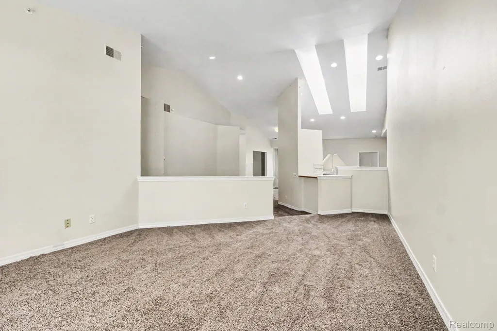 41535 Copper Creek Drive Canton Charter Township MI 48187