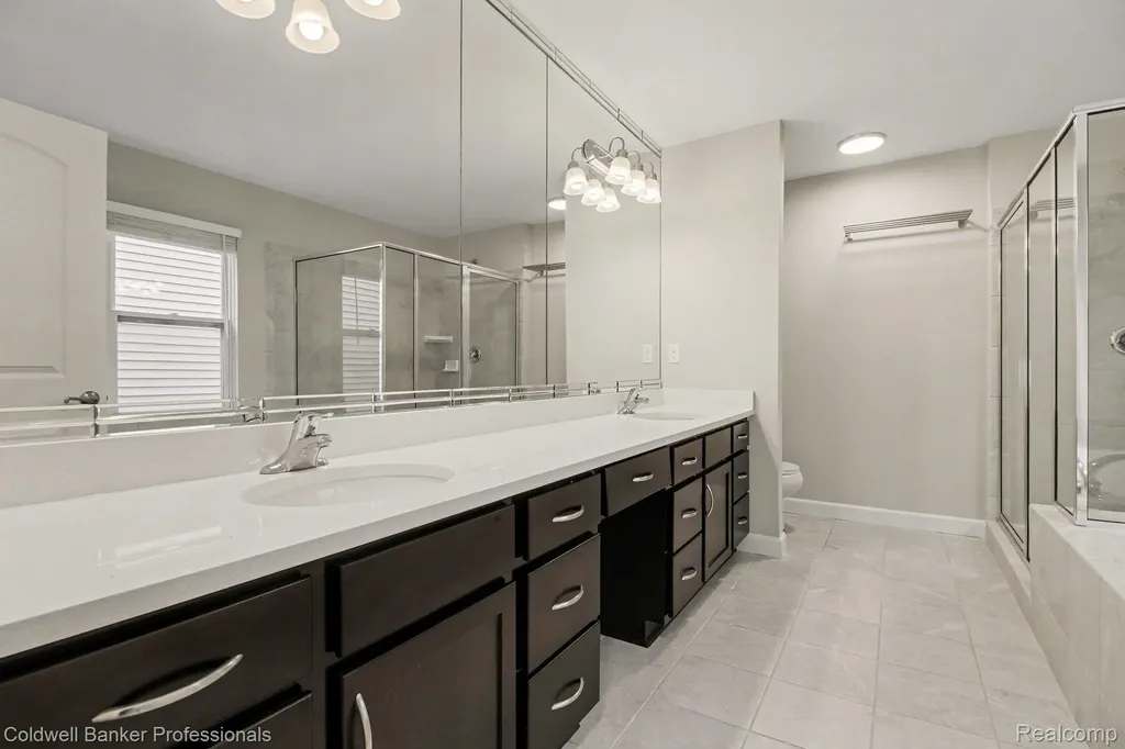 4817 W Stonegate Circle Orion Charter Township MI 48359