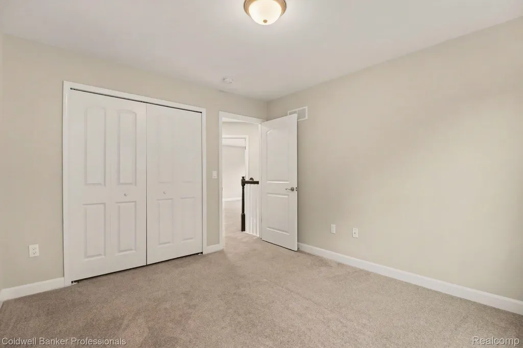 4817 W Stonegate Circle Orion Charter Township MI 48359