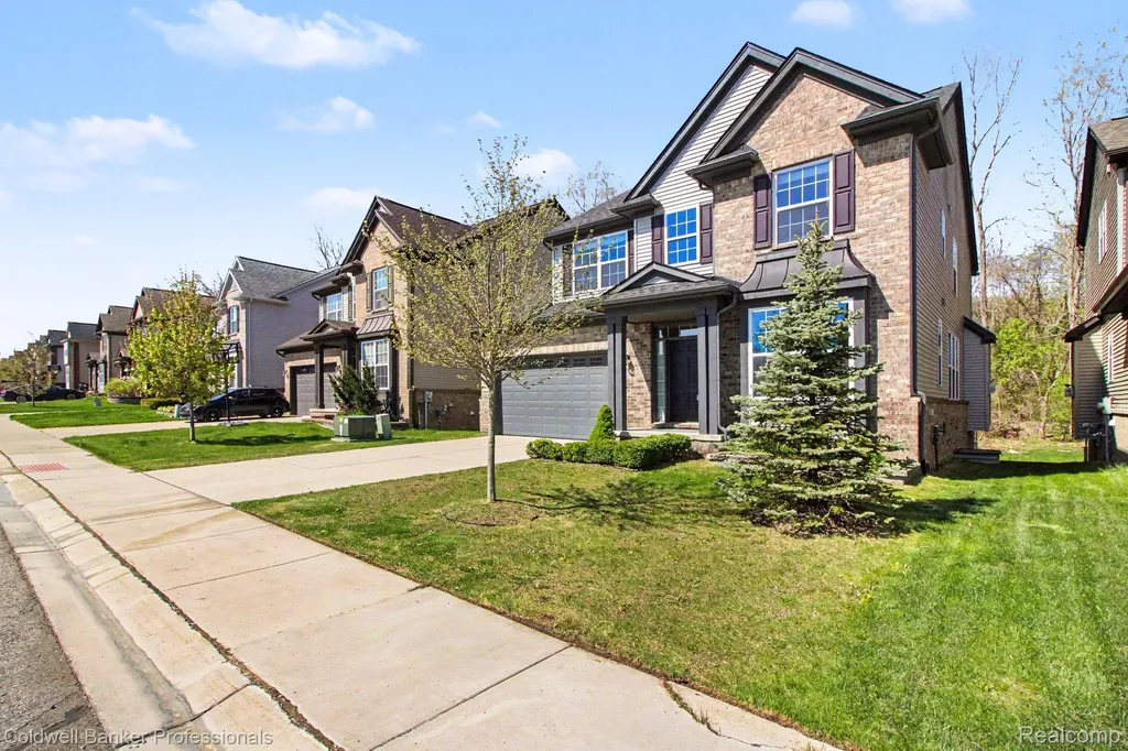4817 W Stonegate Circle Orion Charter Township MI 48359