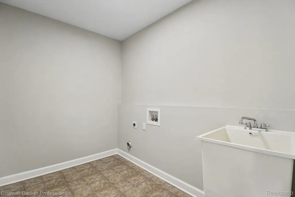 4817 W Stonegate Circle Orion Charter Township MI 48359