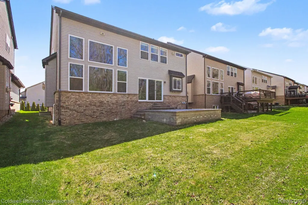 4817 W Stonegate Circle Orion Charter Township MI 48359