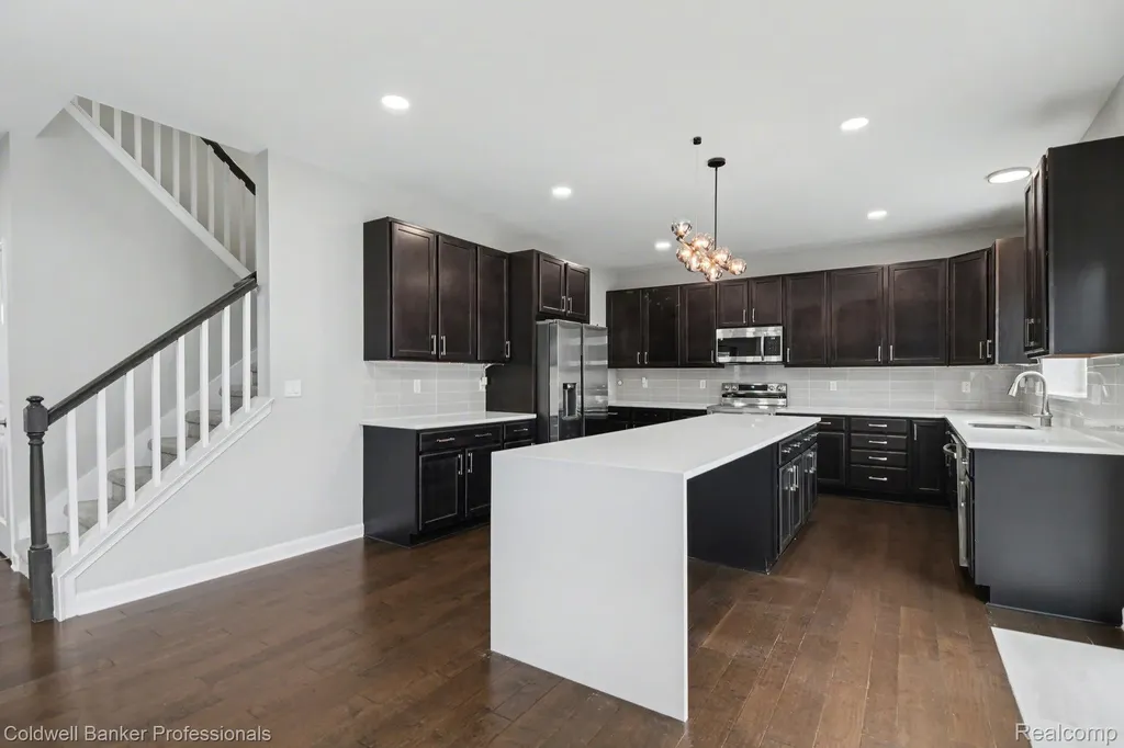 4817 W Stonegate Circle Orion Charter Township MI 48359