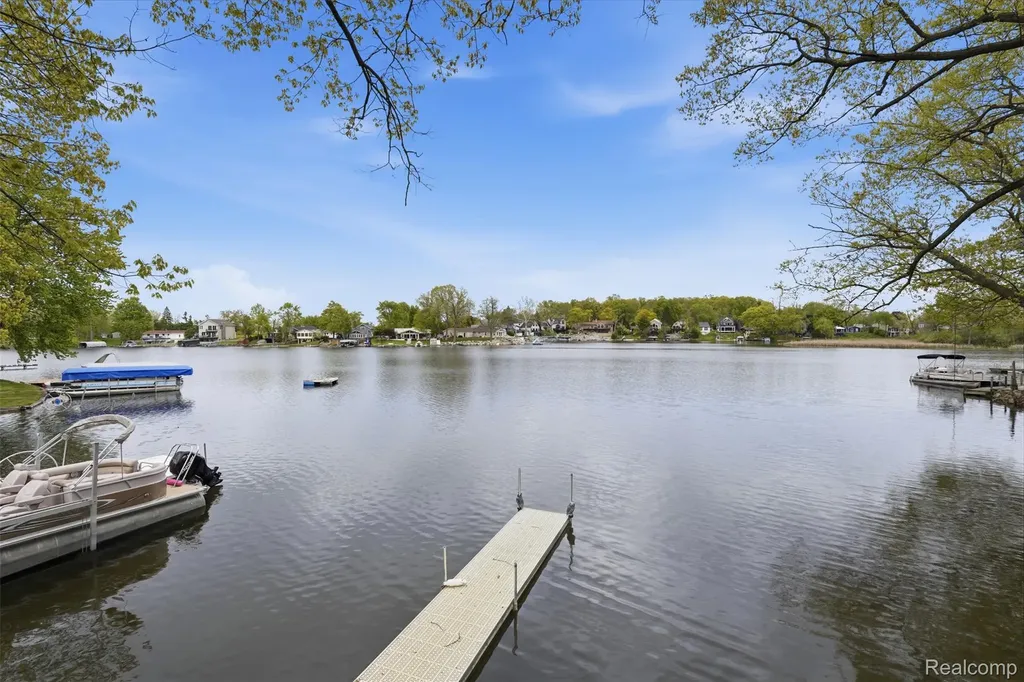 16263 S Seymour Road Argentine Township MI 48451