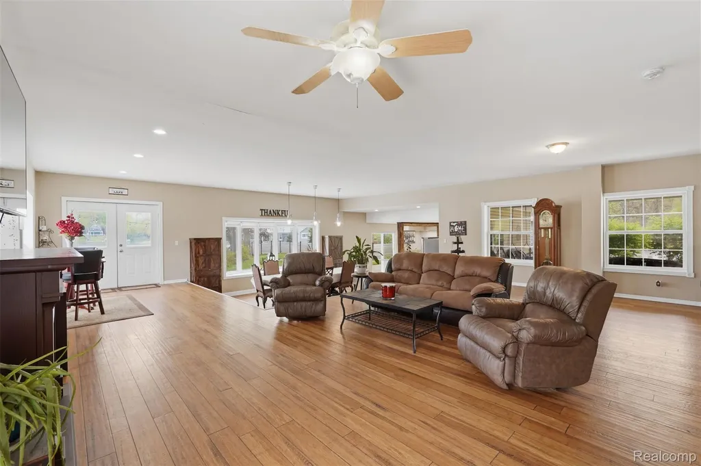 16263 S Seymour Road Argentine Township MI 48451