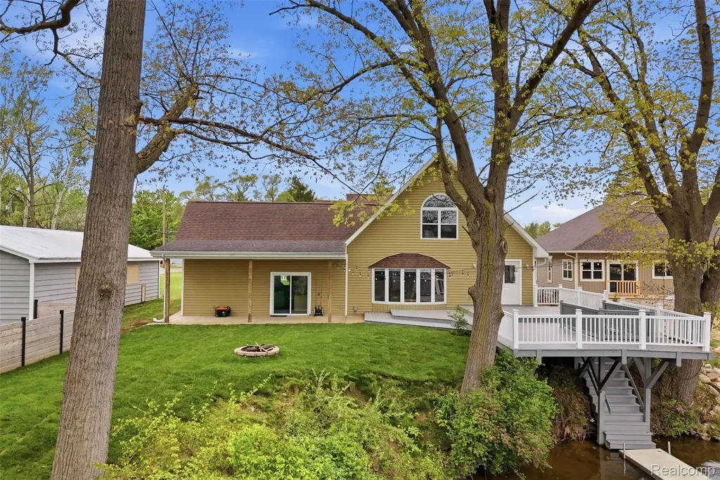 16263 S Seymour Road Argentine Township MI 48451