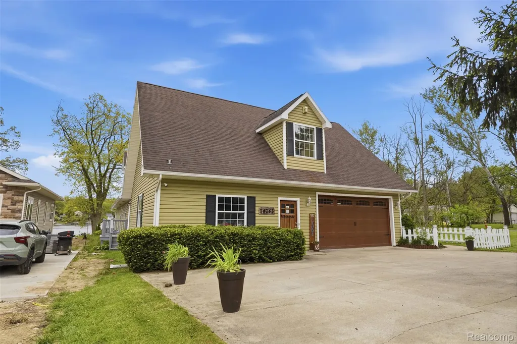 16263 S Seymour Road Argentine Township MI 48451