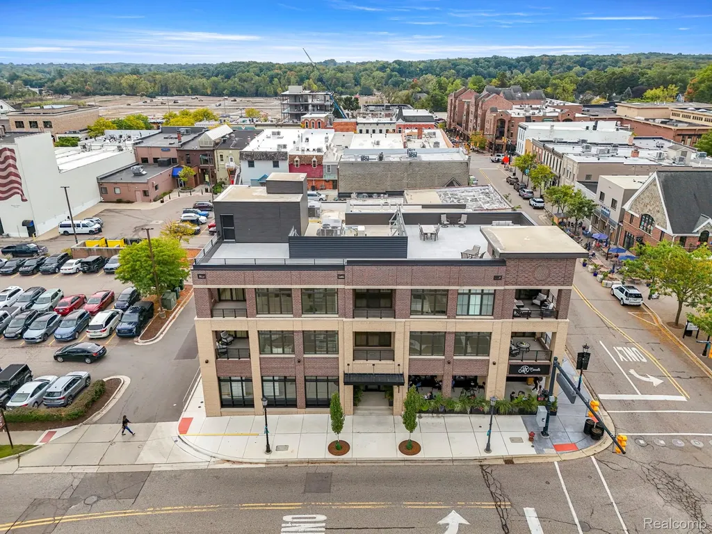 156 N Center Unit 301 Northville City MI 48167