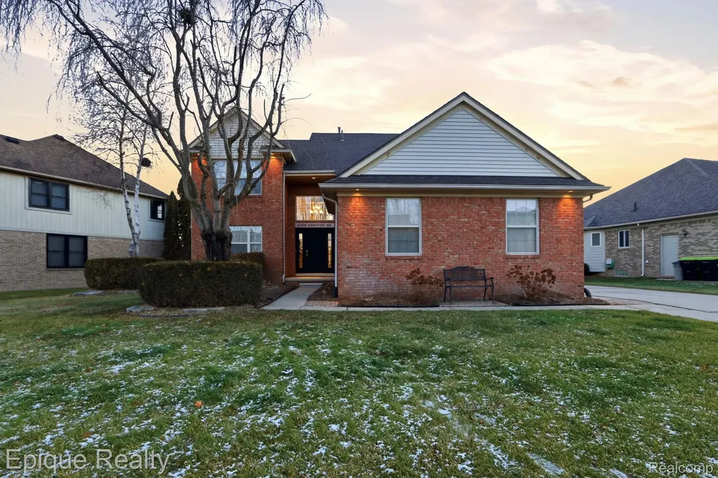21370 Carlton Drive Macomb Township MI 48044