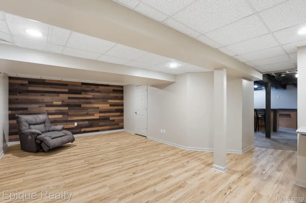 21370 Carlton Drive Macomb Township MI 48044