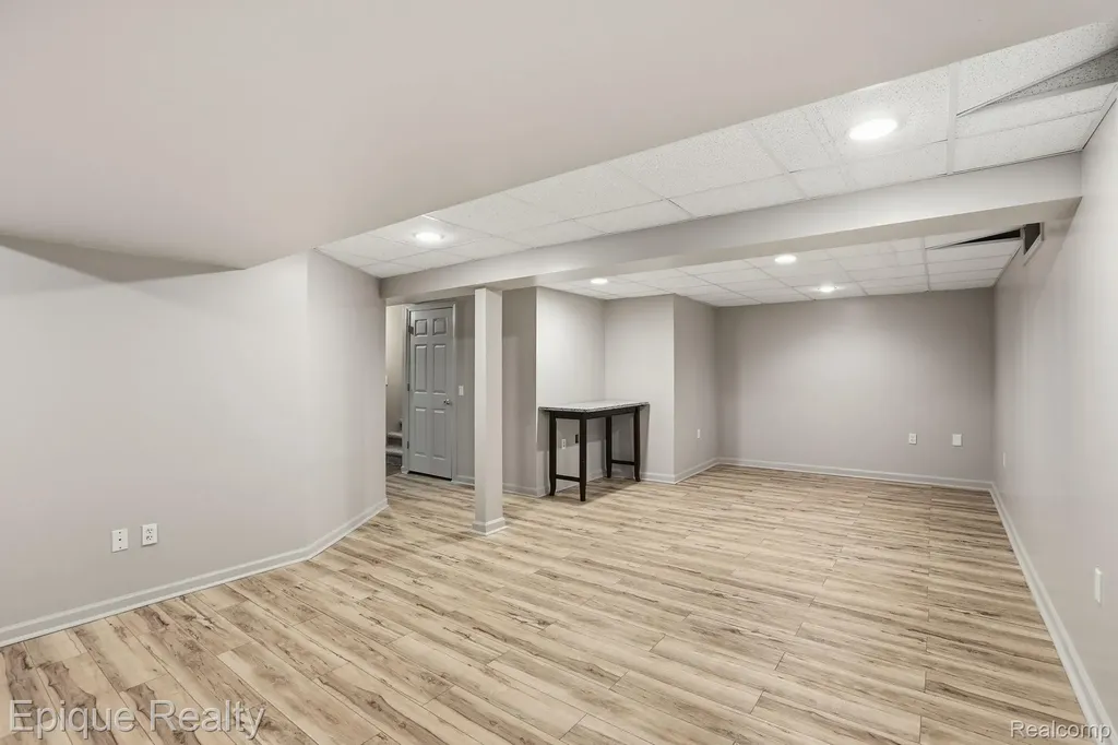 21370 Carlton Drive Macomb Township MI 48044