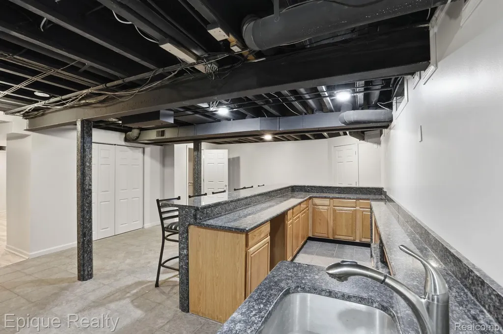 21370 Carlton Drive Macomb Township MI 48044