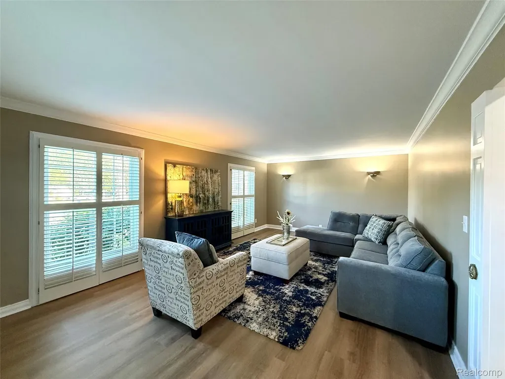 38552 Macintosh Court Clinton Charter Township MI 48036