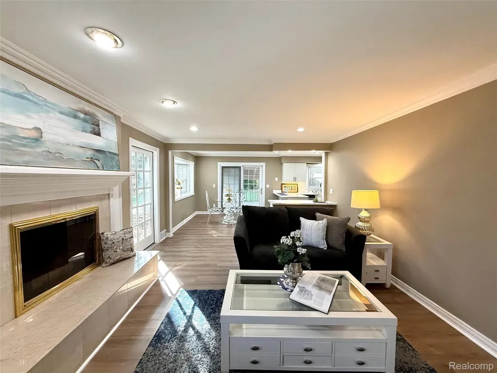 38552 Macintosh Court Clinton Charter Township MI 48036