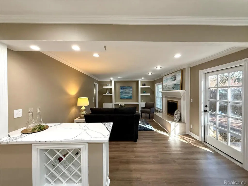 38552 Macintosh Court Clinton Charter Township MI 48036