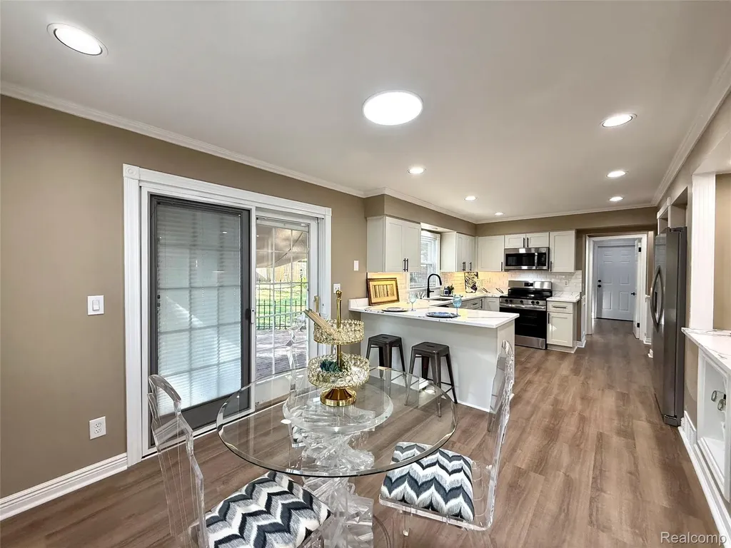 38552 Macintosh Court Clinton Charter Township MI 48036