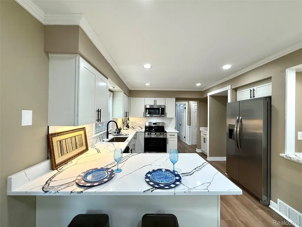 38552 Macintosh Court Clinton Charter Township MI 48036