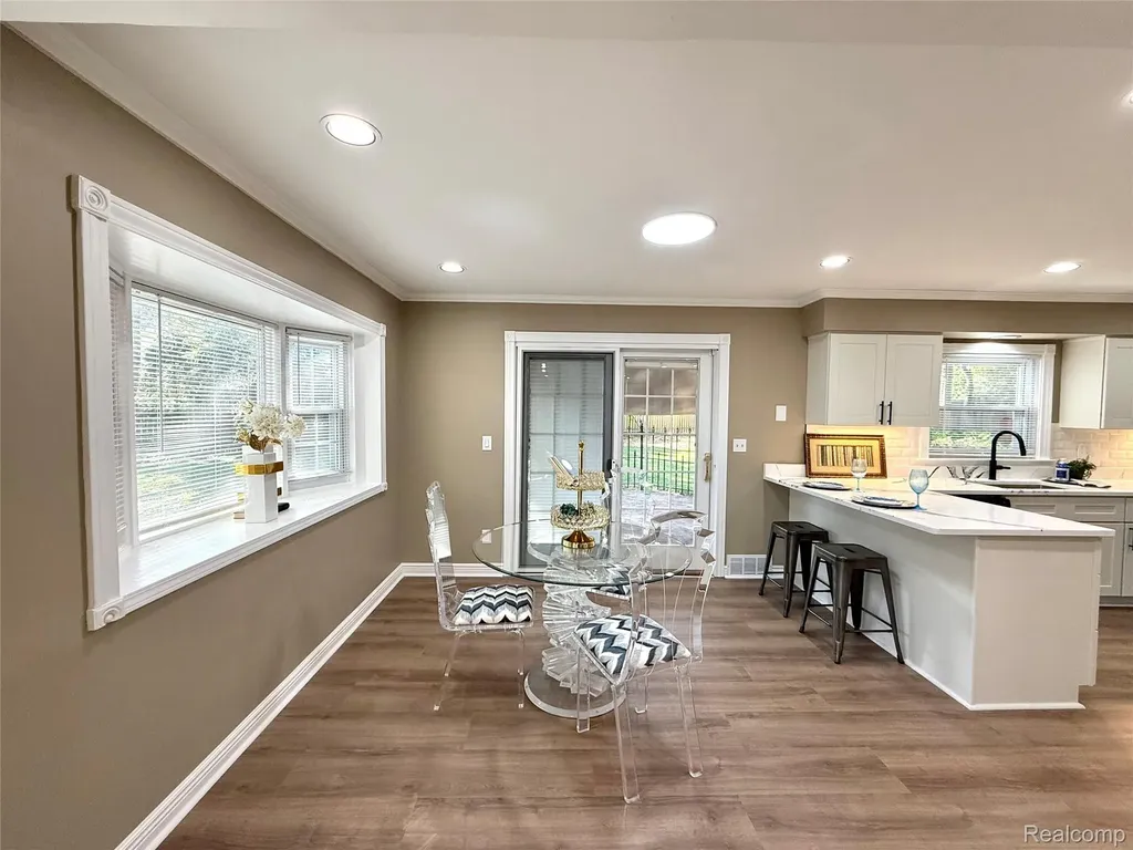38552 Macintosh Court Clinton Charter Township MI 48036