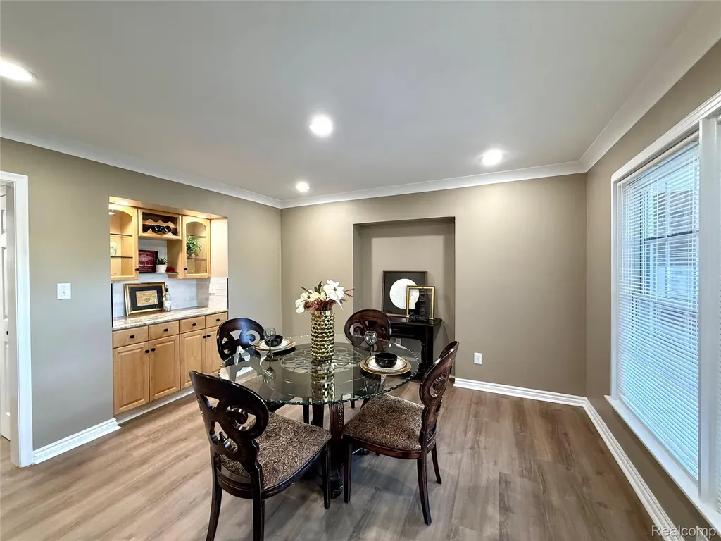 38552 Macintosh Court Clinton Charter Township MI 48036