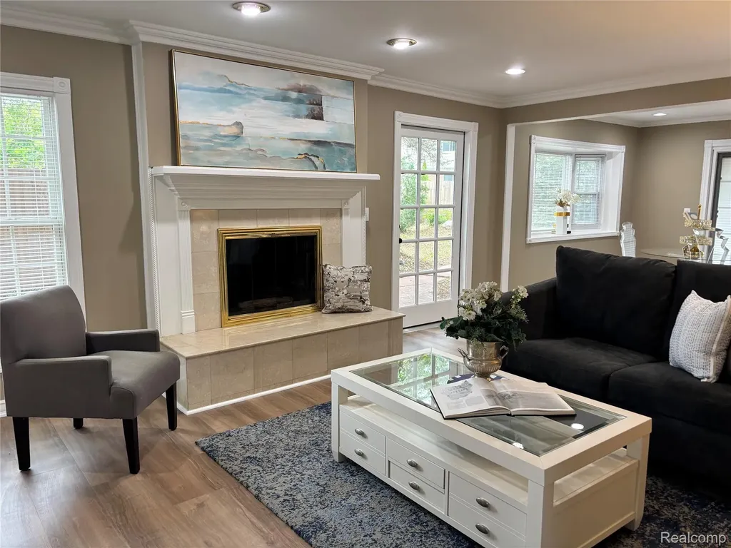 38552 Macintosh Court Clinton Charter Township MI 48036