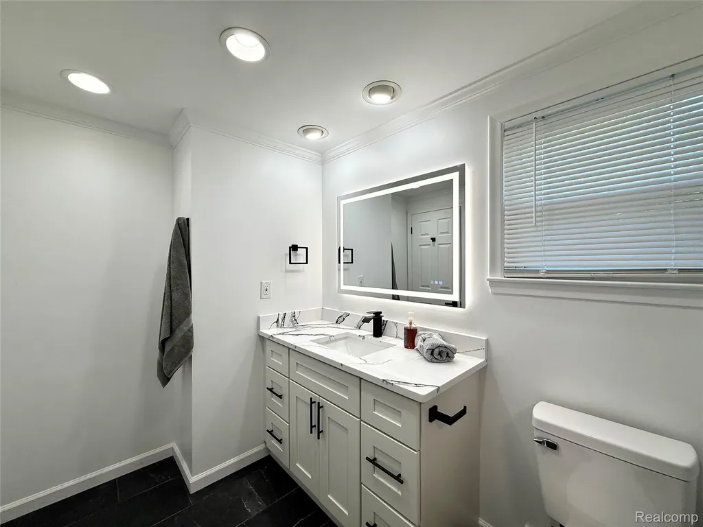 38552 Macintosh Court Clinton Charter Township MI 48036