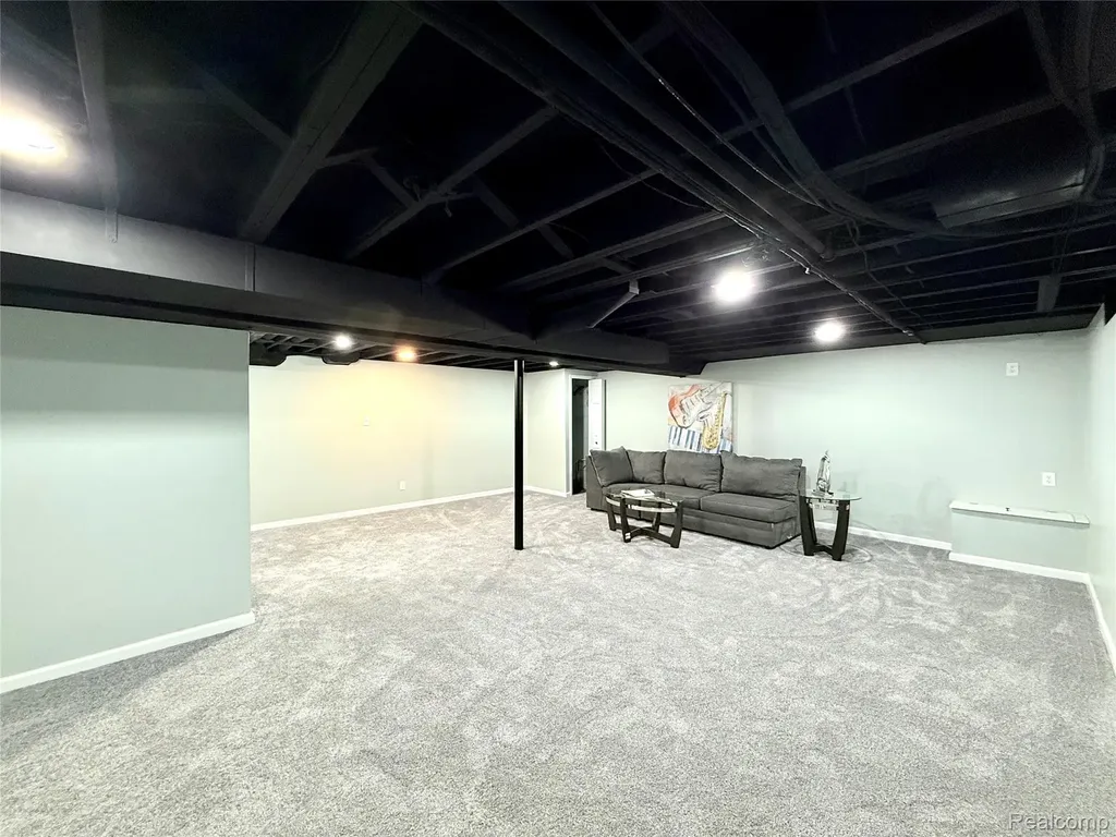 38552 Macintosh Court Clinton Charter Township MI 48036