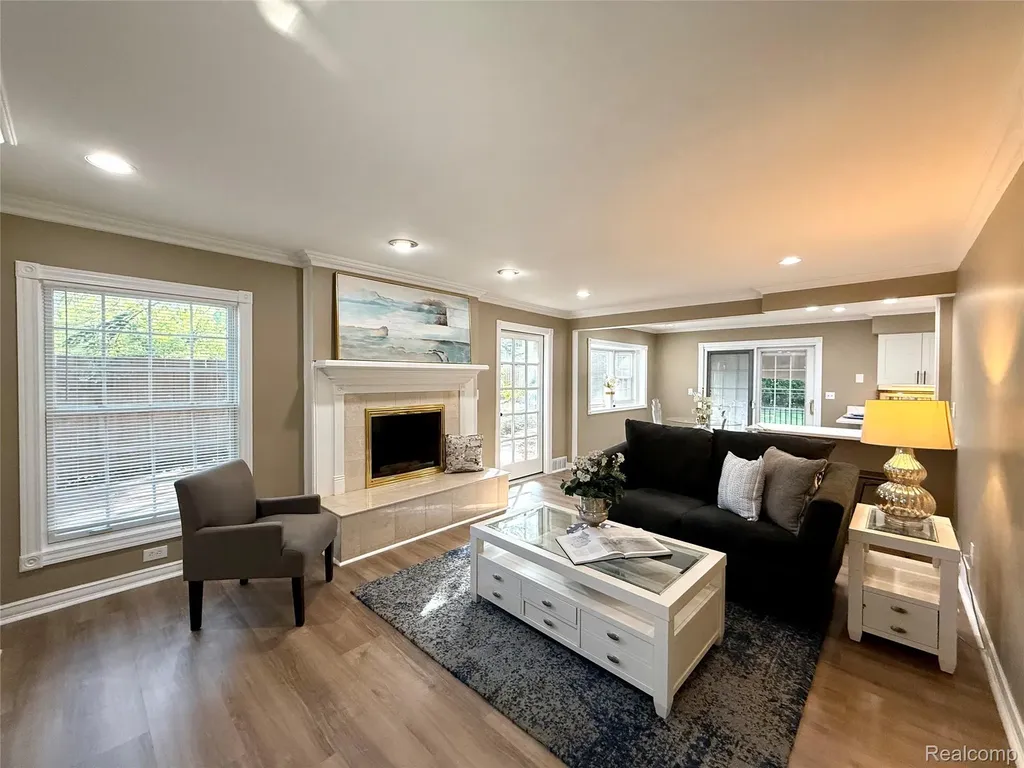 38552 Macintosh Court Clinton Charter Township MI 48036