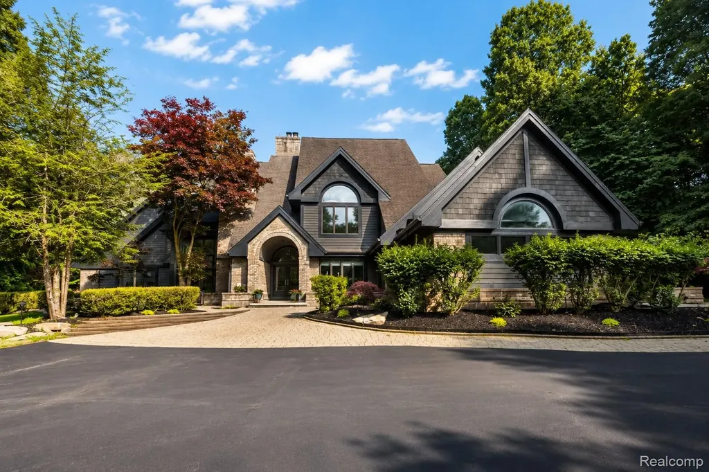 8180 N Ridge Road Canton Charter Township MI 48187