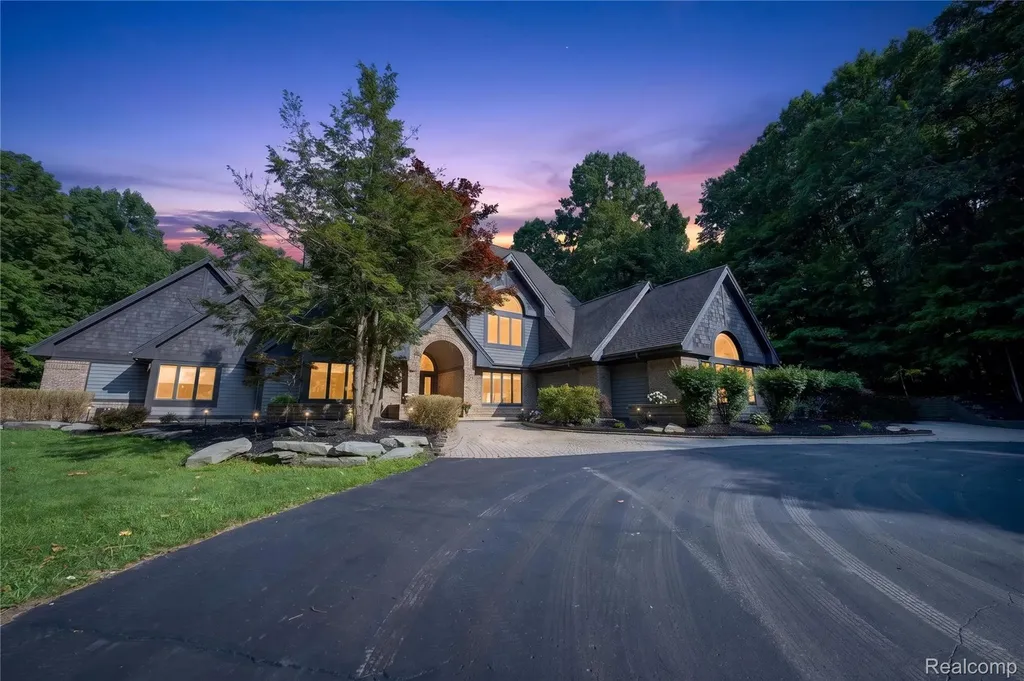 8180 N Ridge Road Canton Charter Township MI 48187