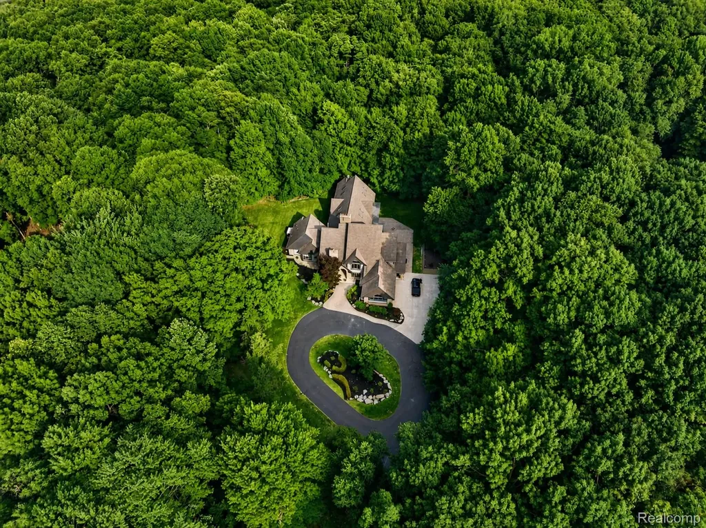 8180 N Ridge Road Canton Charter Township MI 48187