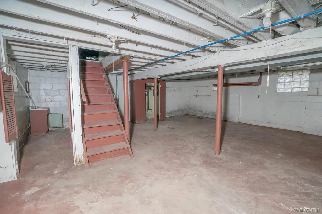 20475 San Juan Drive Detroit City MI 48221