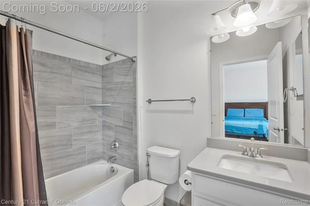 50560 Silverton Drive Canton Charter Township MI 48187