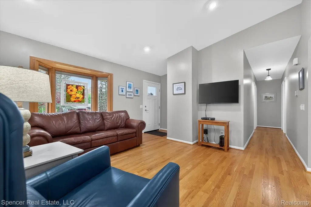 5988 Waldon Road Independence Charter Township MI 48346