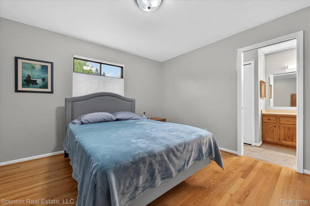5988 Waldon Road Independence Charter Township MI 48346