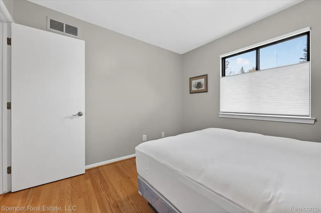5988 Waldon Road Independence Charter Township MI 48346