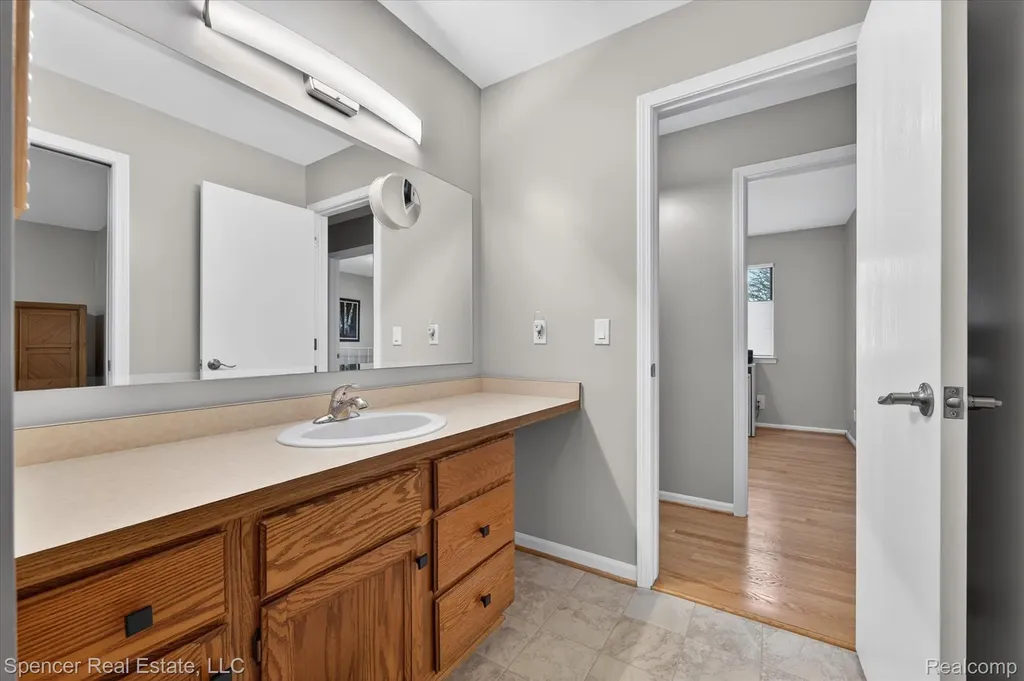 5988 Waldon Road Independence Charter Township MI 48346
