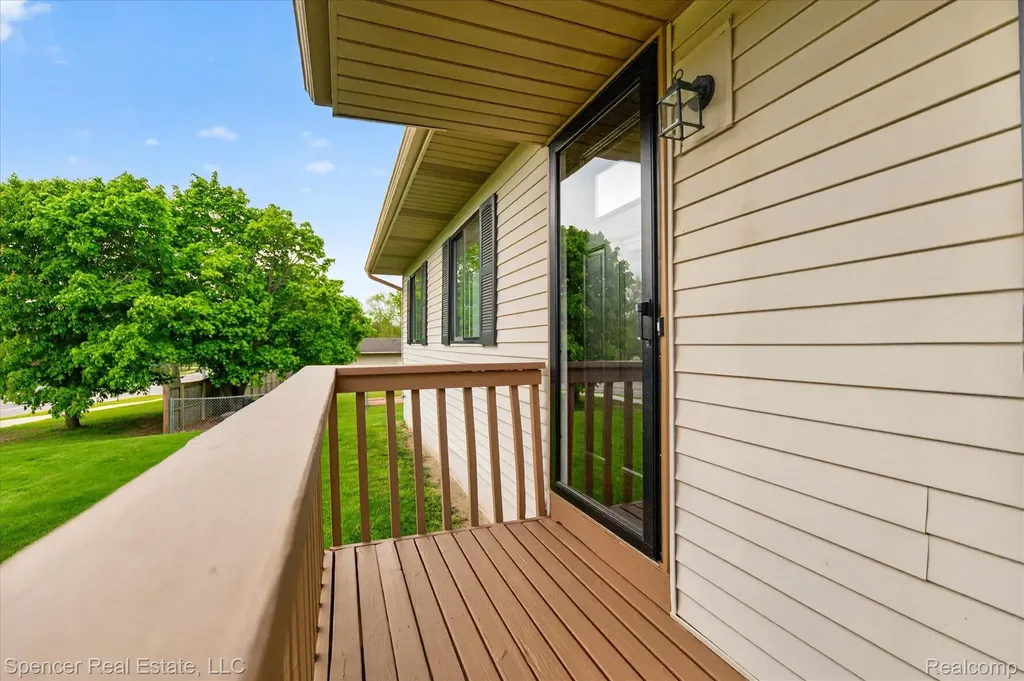 5988 Waldon Road Independence Charter Township MI 48346