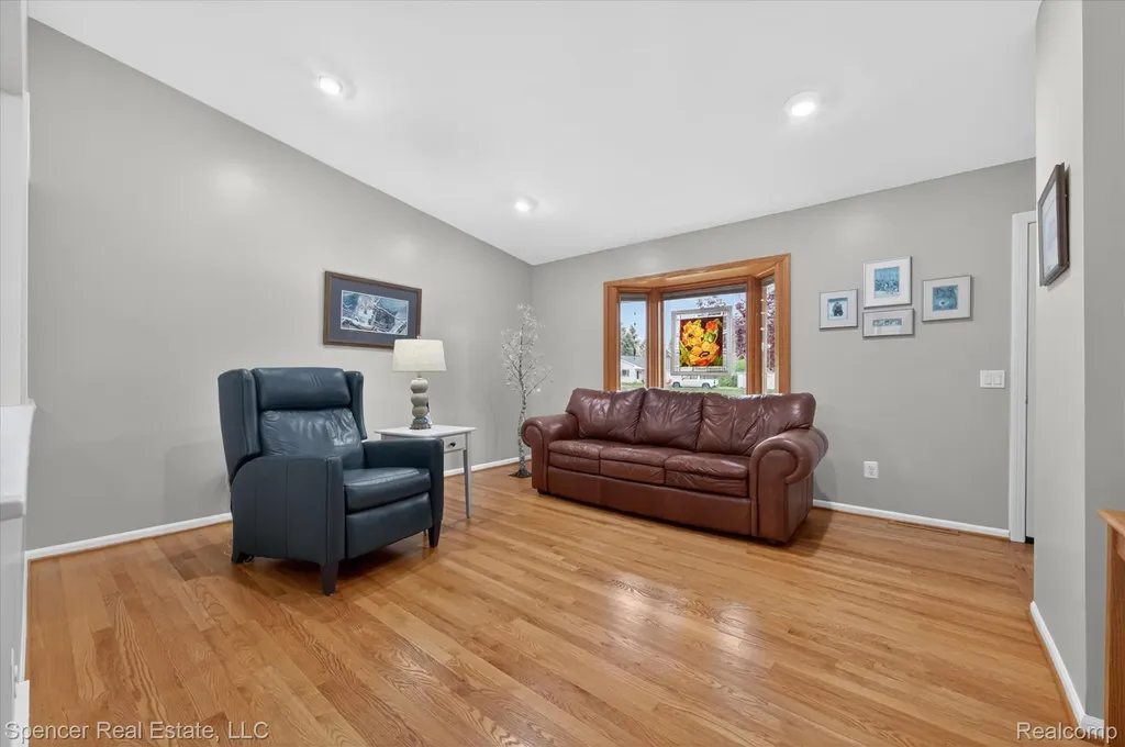 5988 Waldon Road Independence Charter Township MI 48346