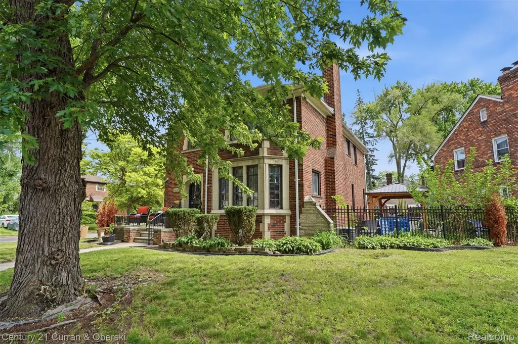 20096 Shrewsbury Road Detroit City MI 48221