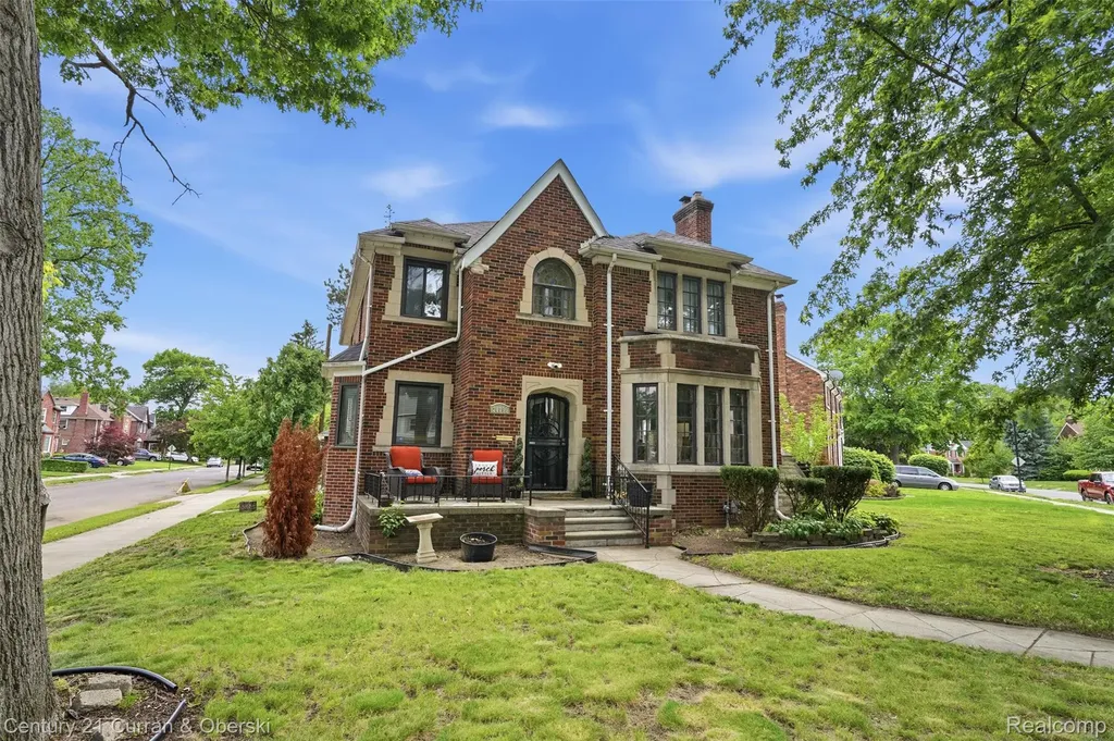 20096 Shrewsbury Road Detroit City MI 48221
